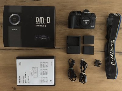 Olympus OM-D E-M1 Mark III - Schwarz Kameragehäuse Inkl. Zubehör - Guter Zustand