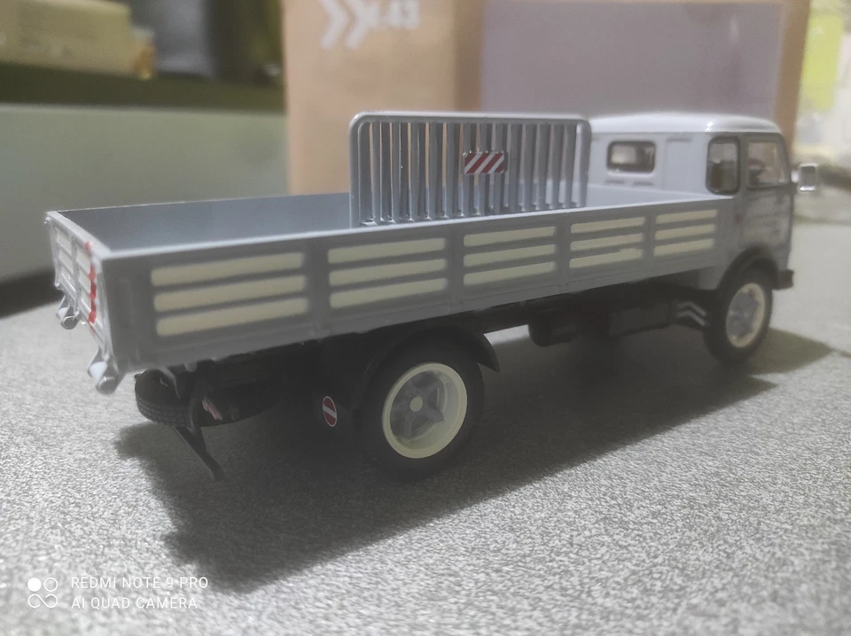 Camion d'epoca scala 1/43 - Immagine 4 di 4