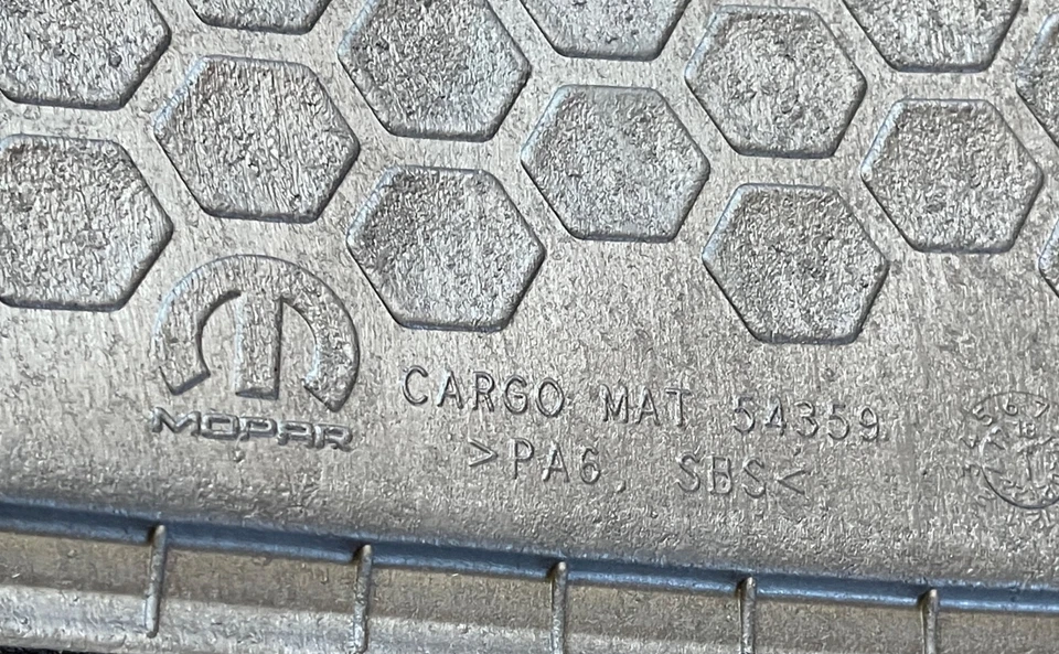 Alfombrilla maletero trasero Jeep Cherokee 2014-2018 carga reversible negra OEM Foto 3 de 4