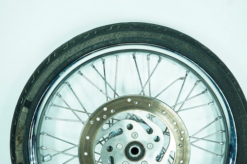 07 Harley Sportster Custom XL883C OEM Front Wheel Rim Tire BROKEN Spoke 21" 1352 - Picture 15 of 23