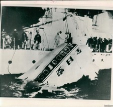 1966 Photo Boeing 727 Japanese Air Liner Fuselage Found In Tokyo Bay Tragedy 8X8