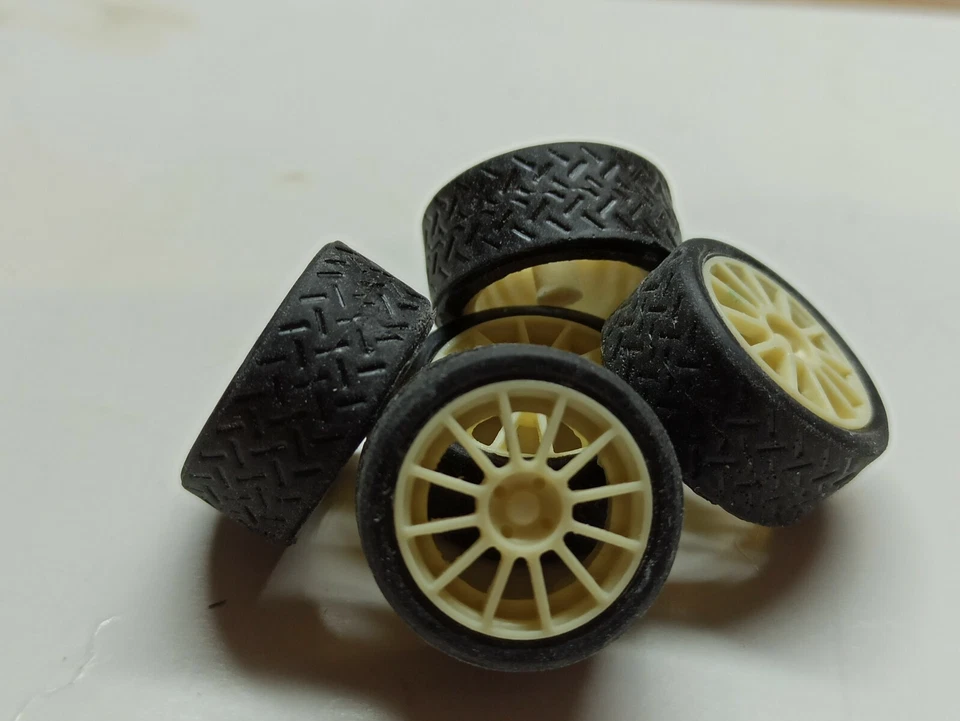 Cerchi wheels Abarth 500 SS + pneumatici scala 1/24 Transkit  Rally - Tuning  - Immagine 2 di 2