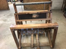 Vintage floor size loom
