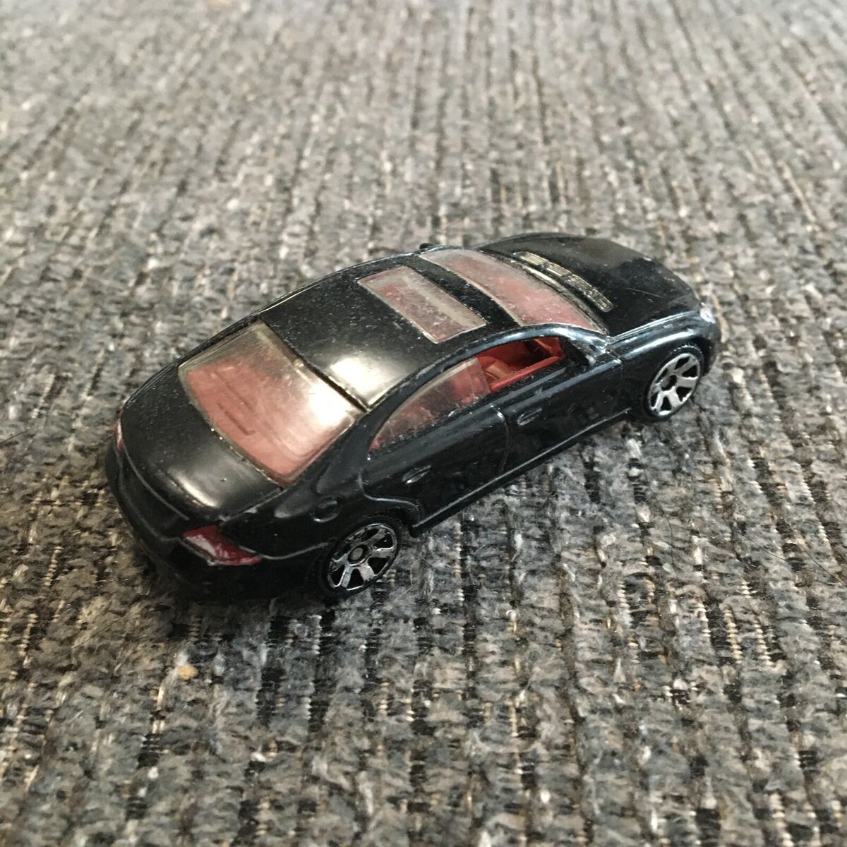 2005 Mattel Matchbox MB683 Mercedes-Benz CLS500 1:64 - Black 2005 Mattel Matchbox MB683 Mercedes-Benz CLS500 1:64 - Black
