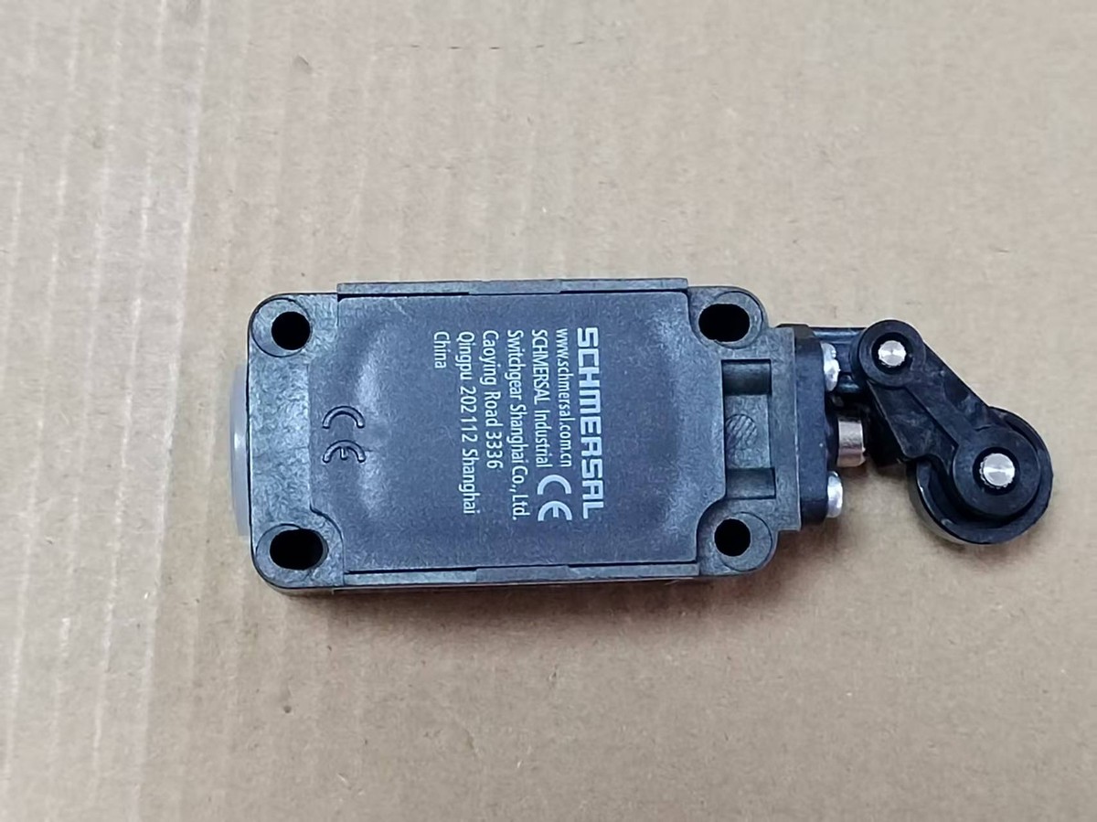 1PZ NUOVO Interruttore limite BDAND SCHMERSAL T1K336-20Z-M20 1PZ NUOVO Interruttore limite BDAND SCHMERSAL T1K336-20Z-M20