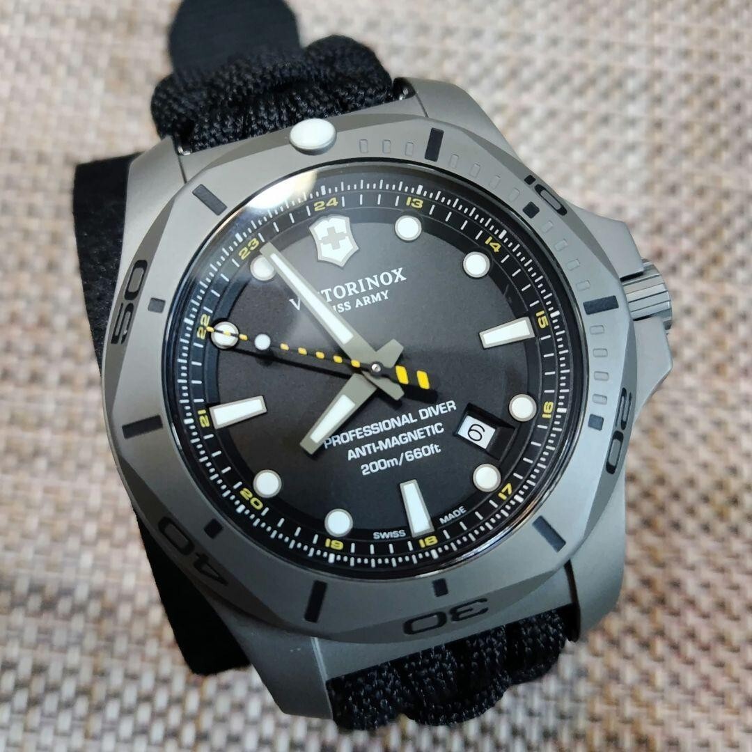 Victorinox 241812 45mm Titanium Case Black Textile Strap Dive 