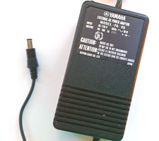 Yamaha PA-40 Genuine Power Supply AC Adapter for Keyboards Synthesizers Drum Pad