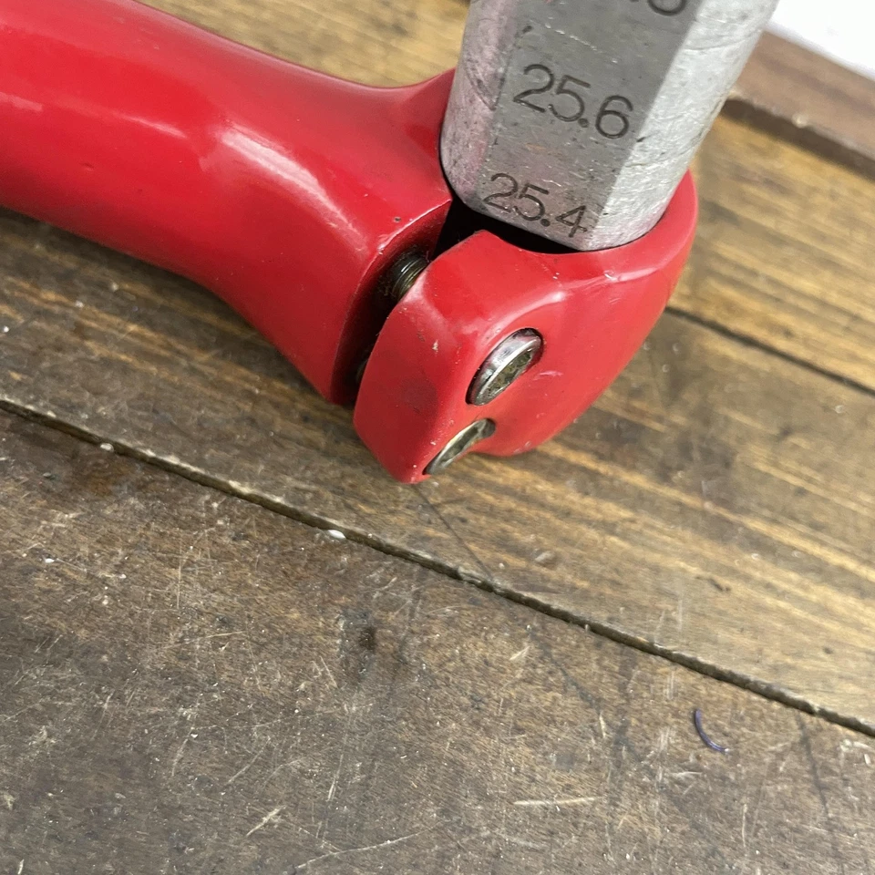 Red Quill Bicicleta Elevador Vástago 22.2 Pluma 25.4mm Abrazadera 2 Pernos 1987 Cable Guía Foto 3 de 4