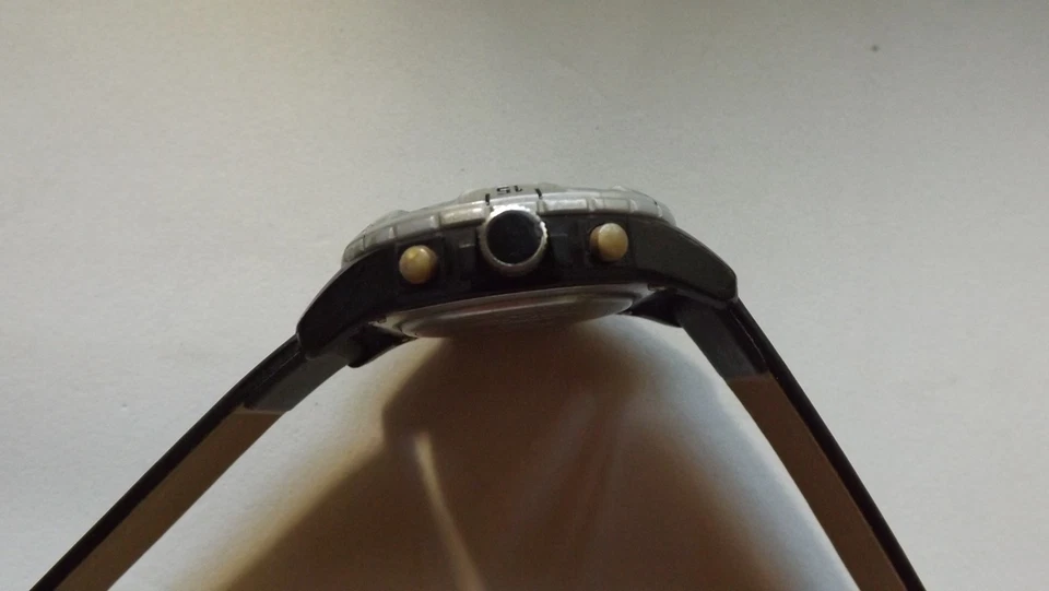 Timex Expedition Analogico y digital multifuncion - Imagen 4 de 4