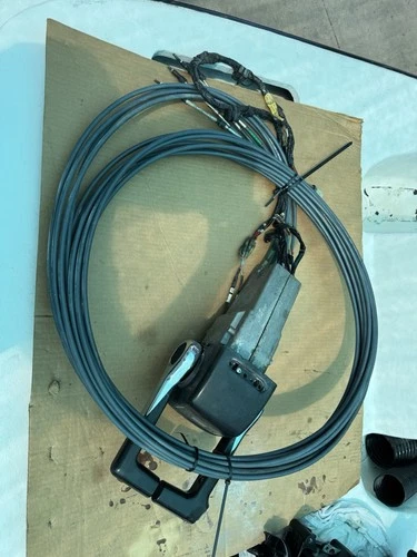 Yamaha Dual 704 Remote Control Box Ass Binnacle Mount 704-48207-22 22 Ft cables