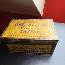 Vintage Lyons Olde English Treacle Toffee Tin p