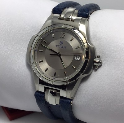 titan thin dial watches