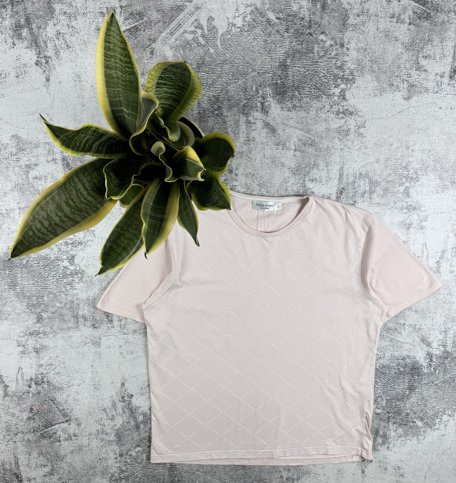 T shirt maglietta vintage Yves Saint Laurent monogramma completo YSL rosa rosa jersey