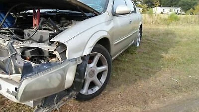 Ventilación de cristal para puerta trasera izquierda OEM 2000 2001 2002 2003 Nissan Máxima Foto 3 de 4