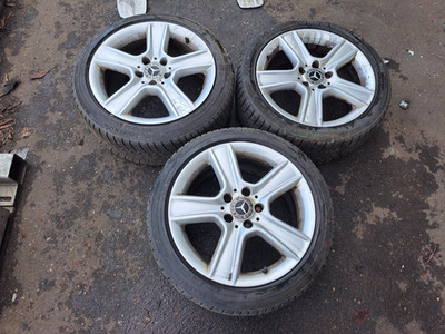 3x Mercedes-Benz C-Klasse W204 Alufelgen mit Winterreifen 225/45R17 8,5Jx17H2