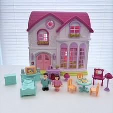 Redbox Dollhouse Plastic Fold-up Carry Doll House Accessories Door Chime Works