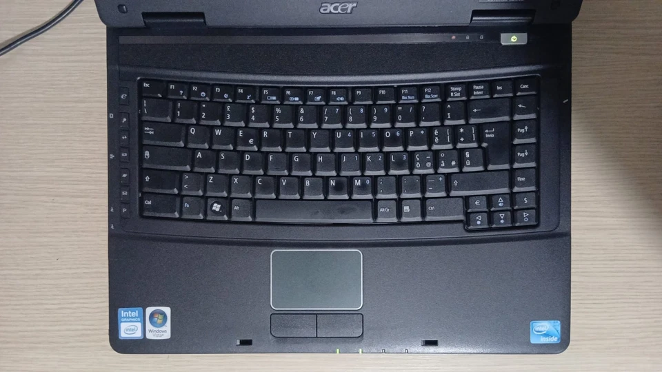 Notebook Acer con Windows XP Pro (Intel Core2 Duo)(2GB DDR2)(120GB)(15.4') - Immagine 2 di 4