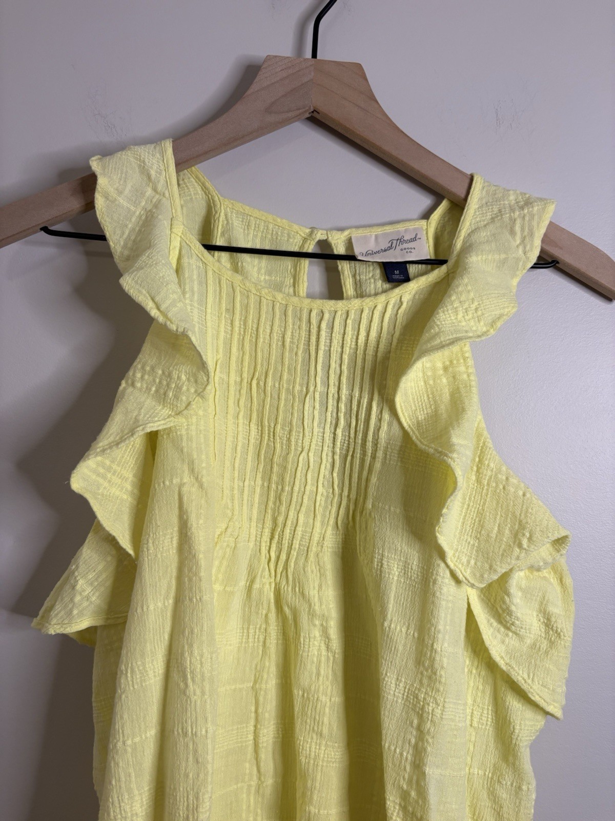 Universal Thread Sleeveless Ruffled Top Yellow Pl… - image 5