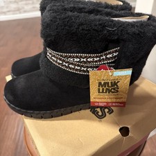 MUK LUKS Boots Women's Size 6 black suede NWT