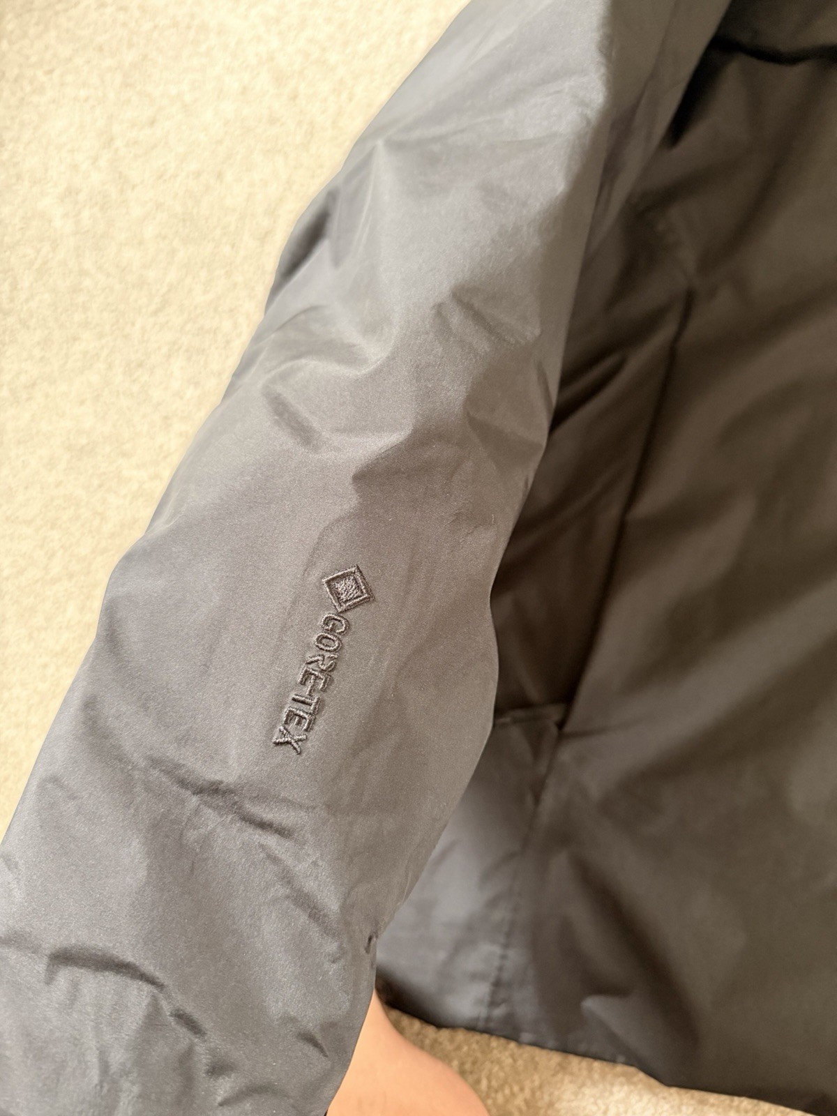 Arc'teryx Macai Men's GORE-TEX Down Hooded Waterproof Jacket Black M image 3