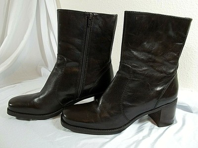 bandolino boots chelsea boot