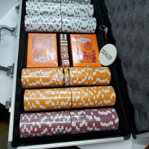 XANGO Poker Chip Set Custodia Alluminio 2 Mazzi di Carte 6 Die, Chips, Chip Dealer, - Foto 3 di 9