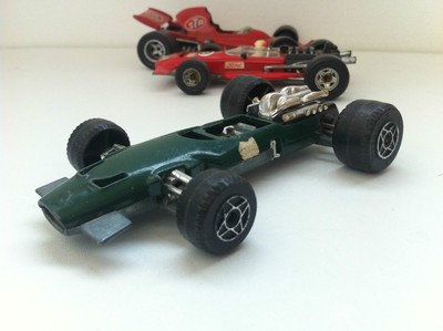 3 X Politoys F1 - BRM 136 & March (1/32) + March Ford 721 (1/25