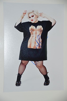Beth Ditto signed 20x30cm photo autograph/autograph in person 4