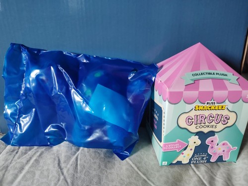 Russ Snackeez Circus Cookies Collectible Friends Plush Polka Dot Pink Elephant