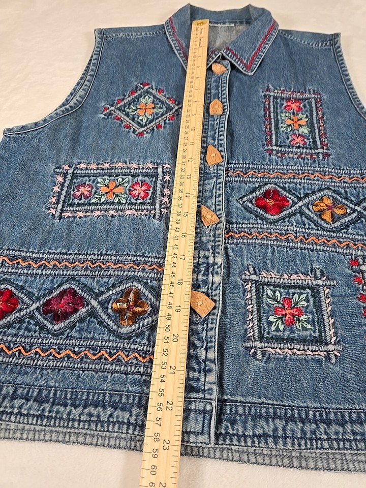 Dress Barn Denim Vest Womens Large Blue Embroidered Wood Buttons eBay
