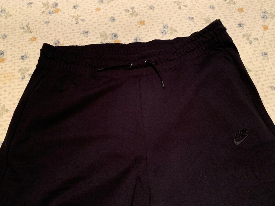 Nike Mujer Capri - Talla XL - Ajuste Suelto - Nuevo con Etiquetas Foto 2 de 4