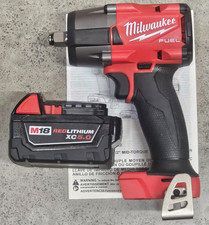 NEW Milwaukee M18 FUEL Mid Torque 1/2" Impact Wrench w/ 5aH Battery 2962-20