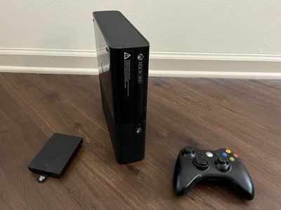 Xbox 360 E 250GB Bundle   Controllers + 320gb HDD   Tested
