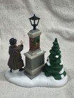 Dept 56 Ye Olde Lamplighter Dickens Village Sign #58393 — photo 3