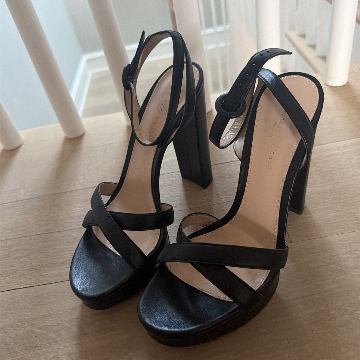 Gianvito Rossi Poppy Black Leather Platform Sandals Size 8 | eBay