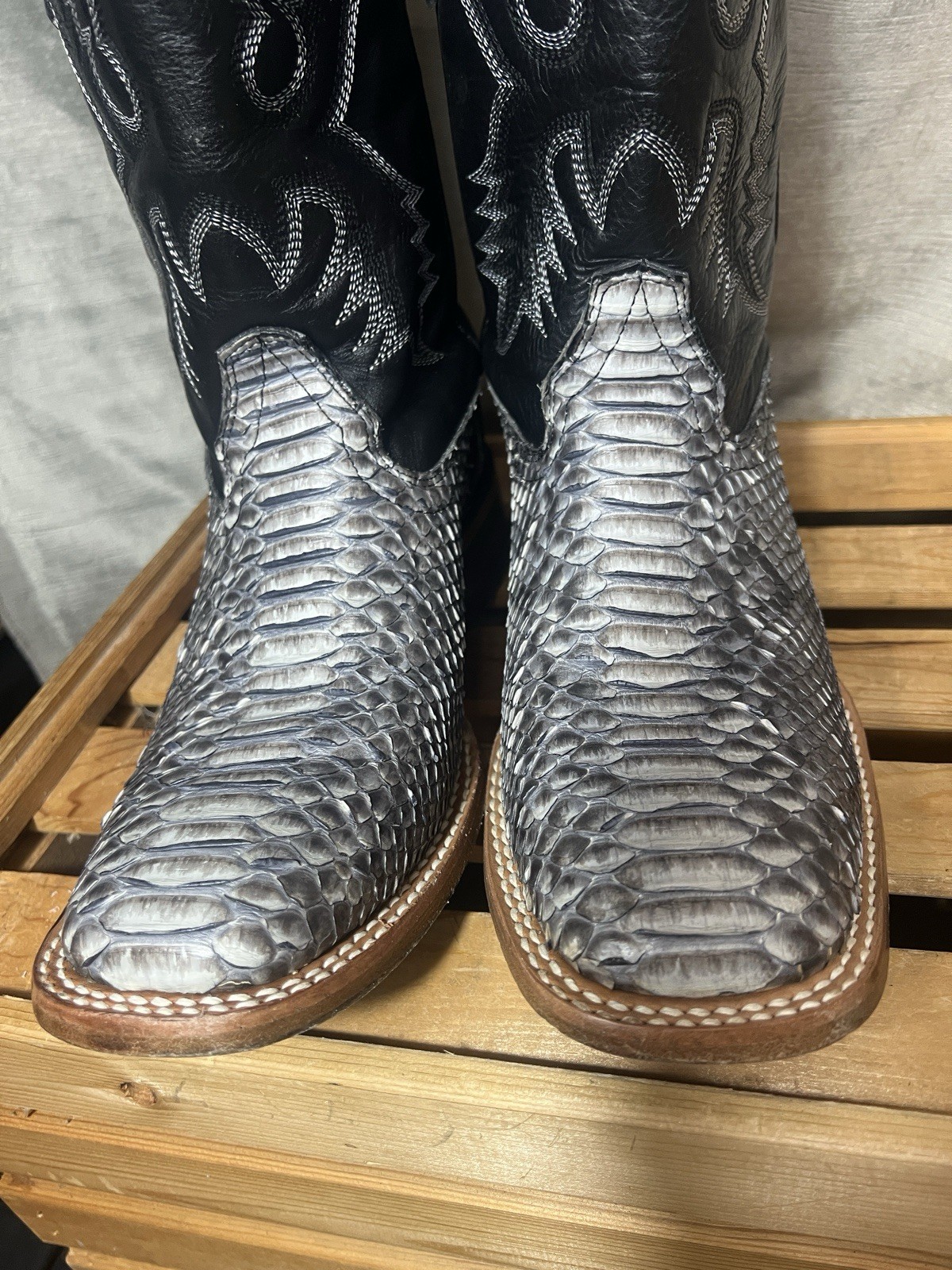 Cody James Exotic Python Nevado Western Boots w/B… - image 4