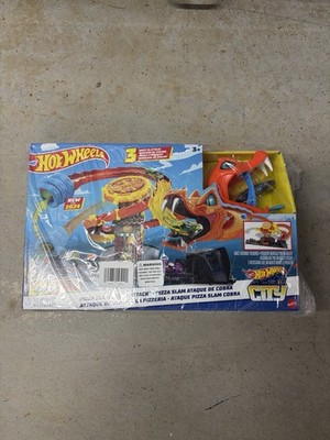 Hot Wheels City Track Set Pizza Slam Cobra Attack Playset NEW