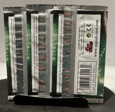 3x Lot Star Pack 2013 Yu-Gi-Oh 3-Card Booster Pack 1 Starfoil Card/Pack English 3x Lot Star Pack 2013 Yu-Gi-Oh 3-Card Booster Pack 1 Starfoil Card/Pack English