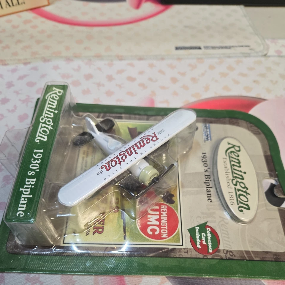 Caja de cambios Remington 1930 Biplano Avión Americano Coleccionable Tarjeta Juguete Diecast Foto 2 de 4