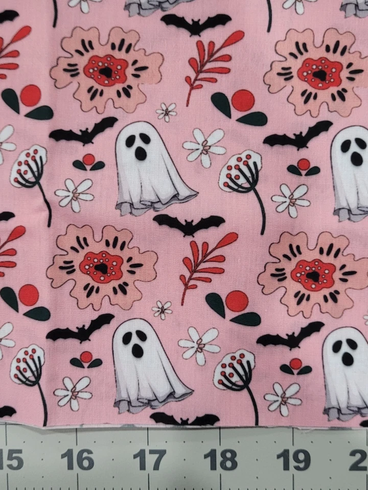 Halloween Fantasmas Blancos, Murciélagos Floral Sobre Rosa Mezcla Algodón Tela 20"x56" Foto 3 de 3