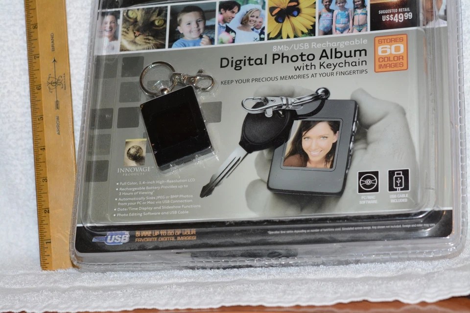 Camera. #2 Digital Photo Album w keychain - stores 60 photos/New in Package - Image 2 of 4