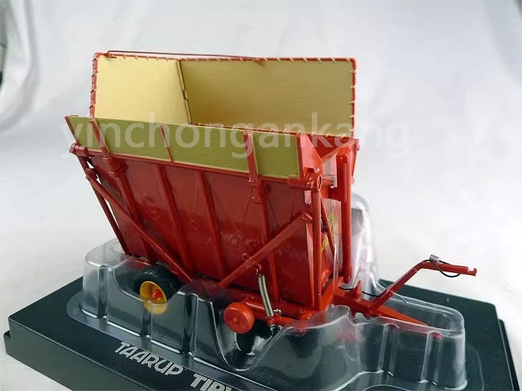 Universal Hobbies toy TAARUP Side Tipping Trailer TIPVOGN T3 1/32 Scale - Image 3 of 4