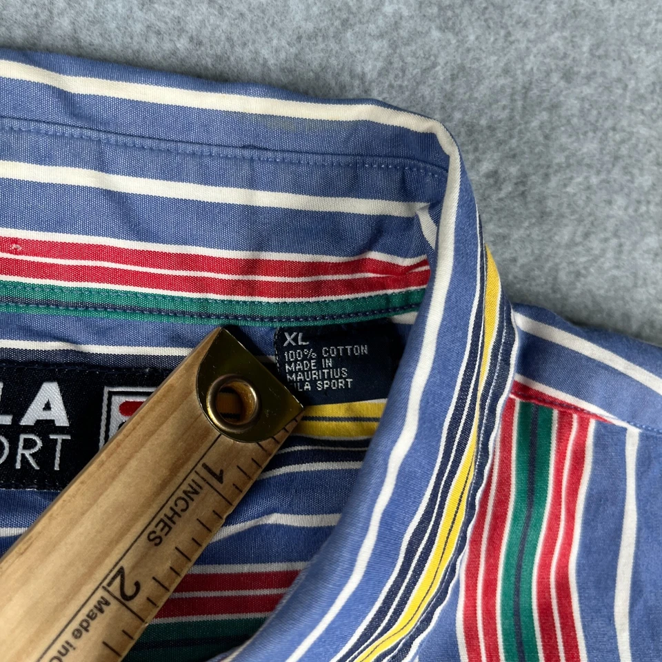 Camisa deportiva vintage Fila XL colorida a rayas con botones manga corta informal para hombre Foto 4 de 4