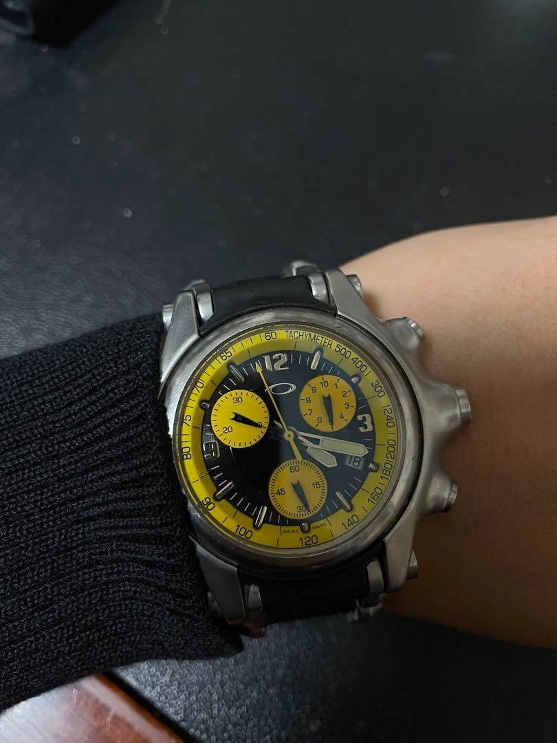 Oakley Holeshot Chronograph Yellow Dial On Rubber Strap Working