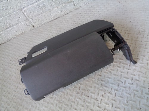 Discovery 4 Glove Box Upper and Lower in Black Land Rover 2009 to 2016 - Picture 11 of 12