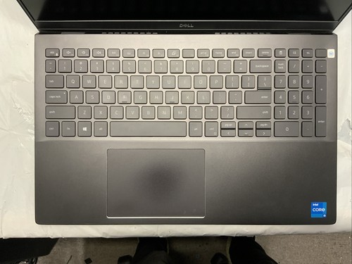 Computadora portátil Notebook Dell Vostro 5502 i5 11th SIN OS/SSD/HDD C10 - Imagen 3 de 13