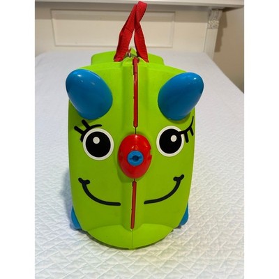 TRUNKI Melissa & Doug Kids Ride on Wheeled Luggage / Green with Blue Wheels