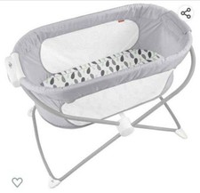 Baby Soothing View Bassinet Portable Cradle Mesh Sides Slim Fold, Portable