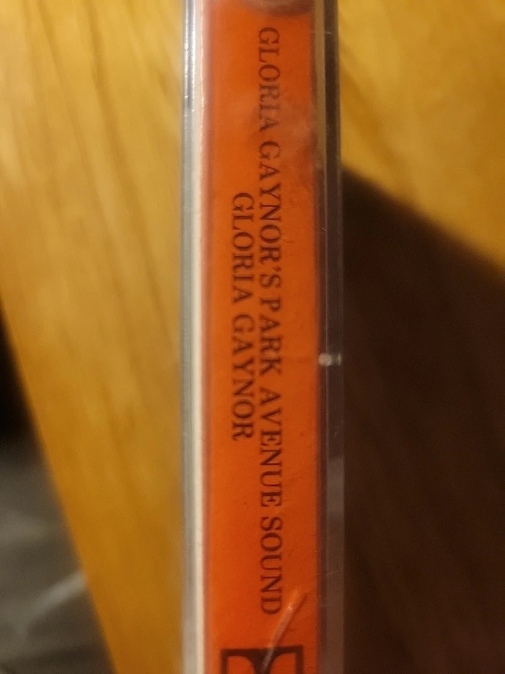 Gloria Gaynor   park avenue sound    cassette - Image 2 of 4
