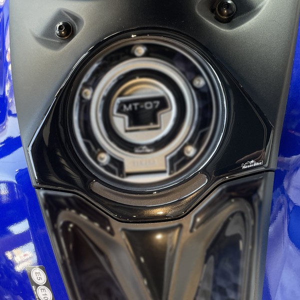 Aufkleber 3D Motorrad Kompatibel Mit Yamaha Mt-07 2021-2024 Tankkrone-image